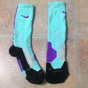 Nike elite dri-fit socks
